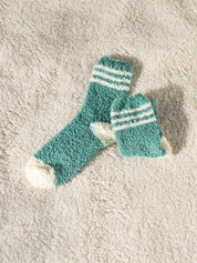 DAISO Accessories Ankle Stripe Fuzzy Socks