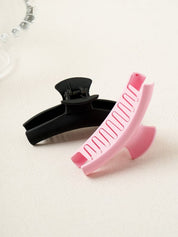 DAISO Accessories Matte Hair Claw Clip Set- Pink & Black