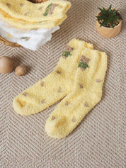 DAISO Accessories Teddy Bear Paw Print Fuzzy Socks